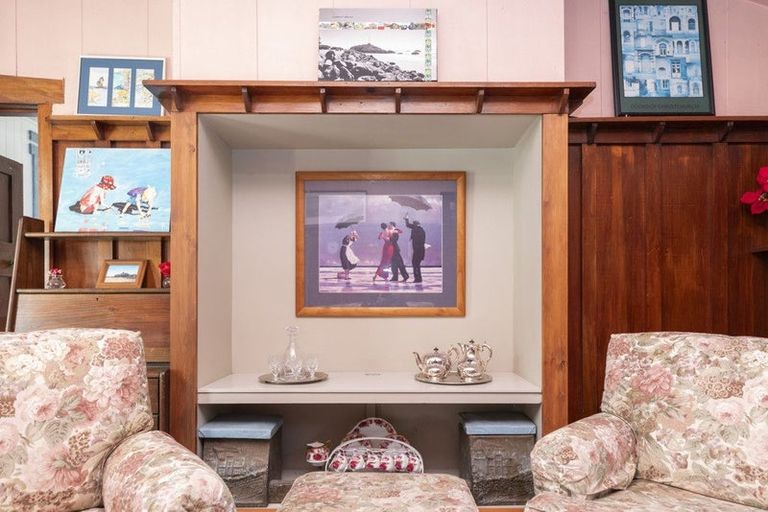 Photo of property in 35 Colenso Street, Sumner, Christchurch, 8081