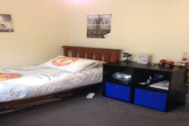 Photo of property in 67 Allington Road, Karori, Wellington, 6012