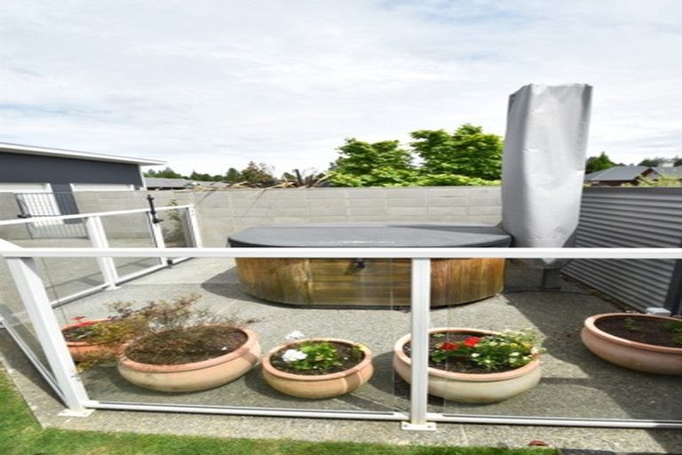 Photo of property in 31 Rhoboro Road, Twizel, 7901