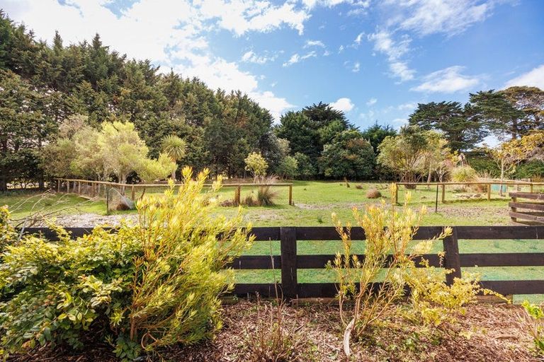 Photo of property in 440 Stoney Creek Road, Kelvin Grove, Palmerston North, 4470