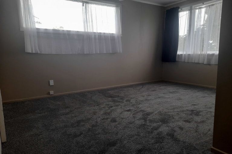 Photo of property in 18 Heath Avenue, Northcote, Auckland, 0627