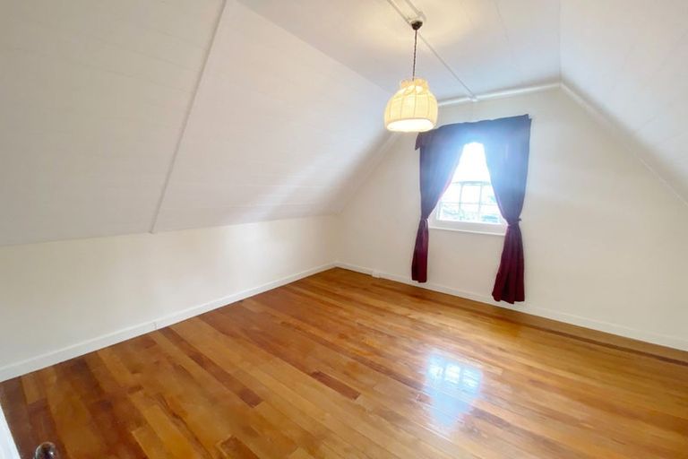 Photo of property in 128 Main North Road, Woodend, 7610