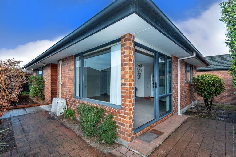 Photo of property in 69b Grafton Street, Waltham, Christchurch, 8011