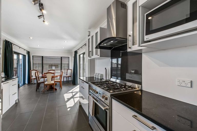 Photo of property in 82 Racecourse Road, Waiuku, 2123