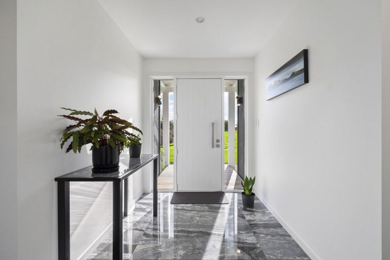 Photo of property in 172 Hendersons Line, Kelvin Grove, Palmerston North, 4470