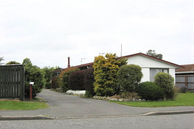 Photo of property in 86 Newnham Street, Rangiora, 7400