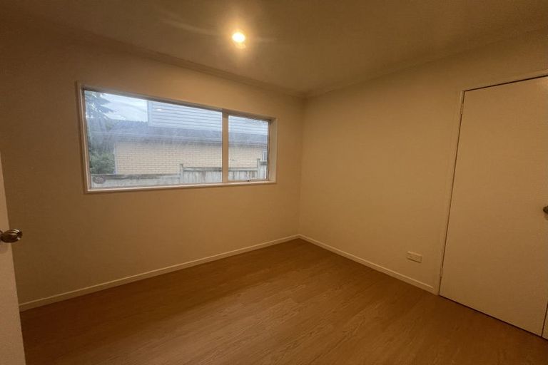 Photo of property in 3a Christina Avenue, Te Atatu South, Auckland, 0602