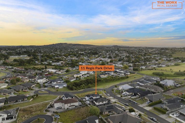 Photo of property in 11 Regis Park Drive, Pukekohe, 2120