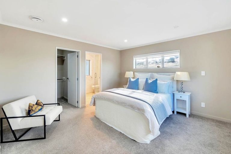 Photo of property in 285 Don Buck Road, Massey, Auckland, 0614