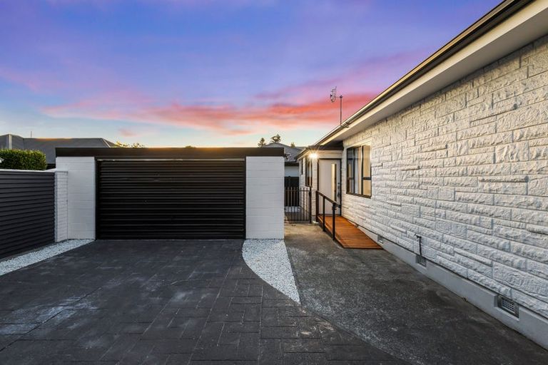 Photo of property in 18a Blighs Road, Strowan, Christchurch, 8052