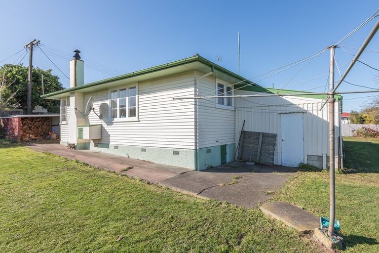 Photo of property in 5 Mcgreevy Street, Waipawa, 4210