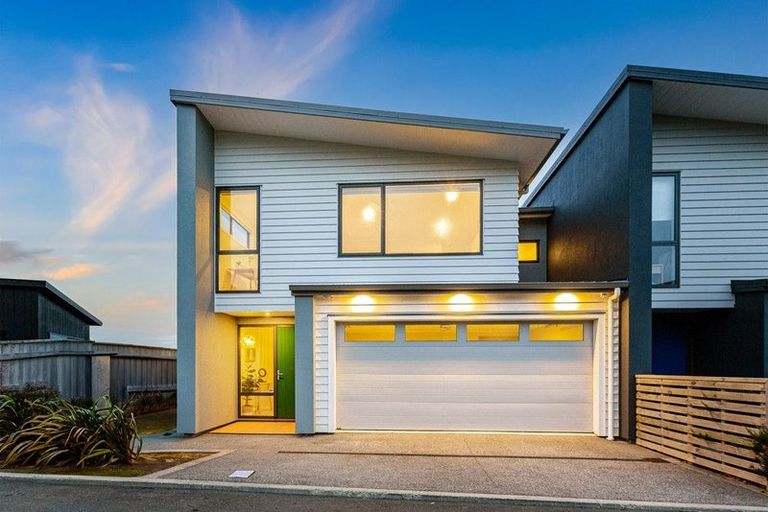 Photo of property in 18a Omaka Place, Aotea, Porirua, 5024
