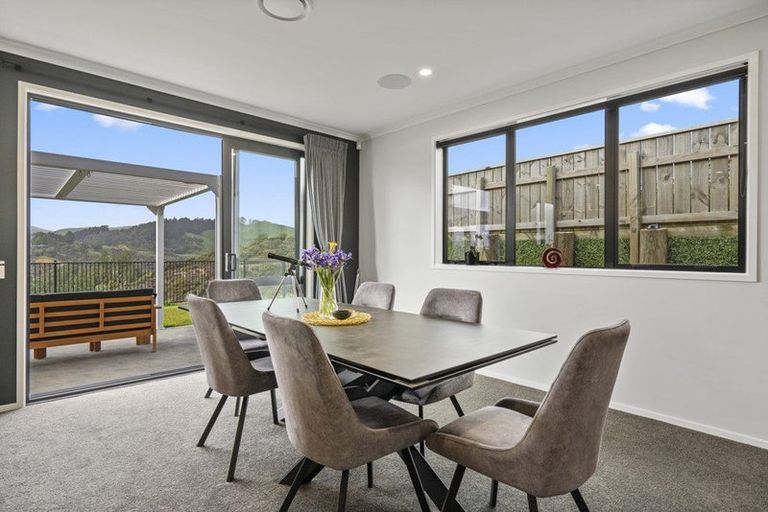 Photo of property in 18 Topsail Way, Whitby, Porirua, 5024