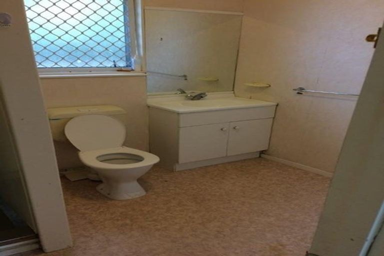 Photo of property in 5 Geoffrey Place, Mangere East, Auckland, 2024