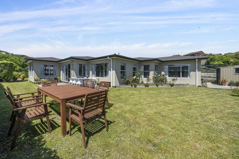 Photo of property in 54 Resolution Drive, Whitby, Porirua, 5024