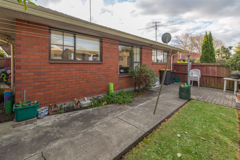 Photo of property in 15 Flaxwood Lane, Waltham, Christchurch, 8023