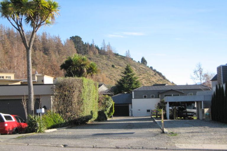 Photo of property in 9 Morrows Mead, Wanaka, 9305