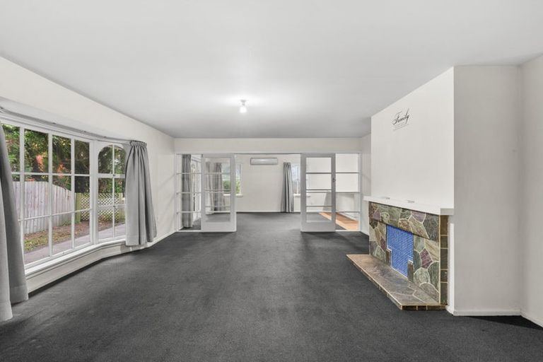 Photo of property in 55 Whitby Street, Burnside, Christchurch, 8053