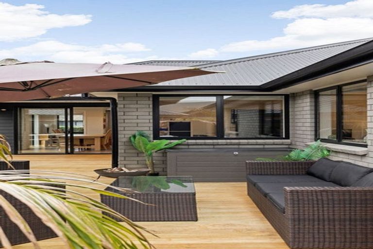 Photo of property in 19 Rose Leigh Drive, Cambridge, 3434