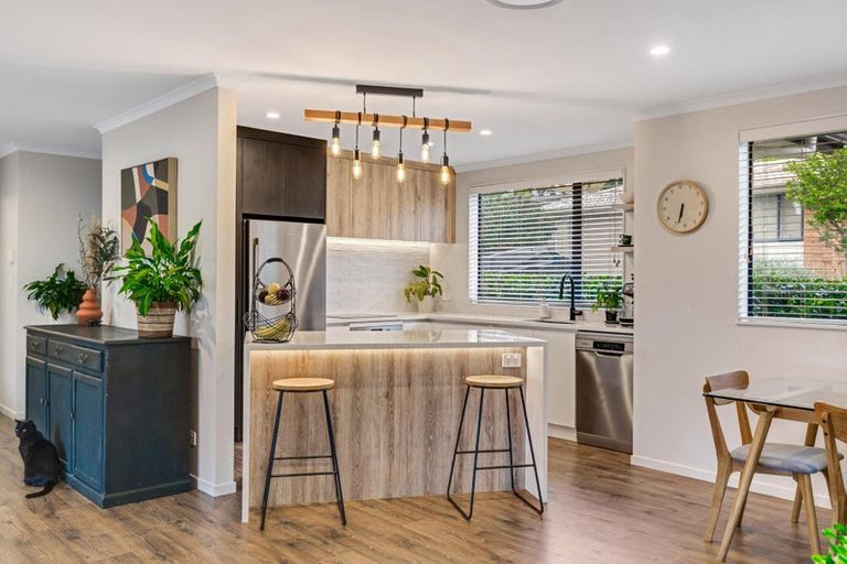 Photo of property in 169k Colwill Road, Massey, Auckland, 0614