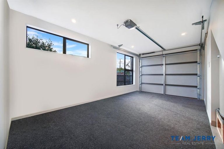 Photo of property in 2/2 Fairview Road, Papatoetoe, Auckland, 2025