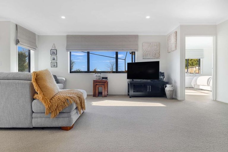 Photo of property in 35 Benner Drive, Ngatea, 3503