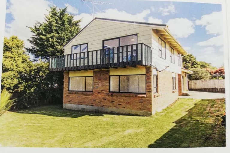 Photo of property in 287b Pakuranga Road, Pakuranga Heights, Auckland, 2010