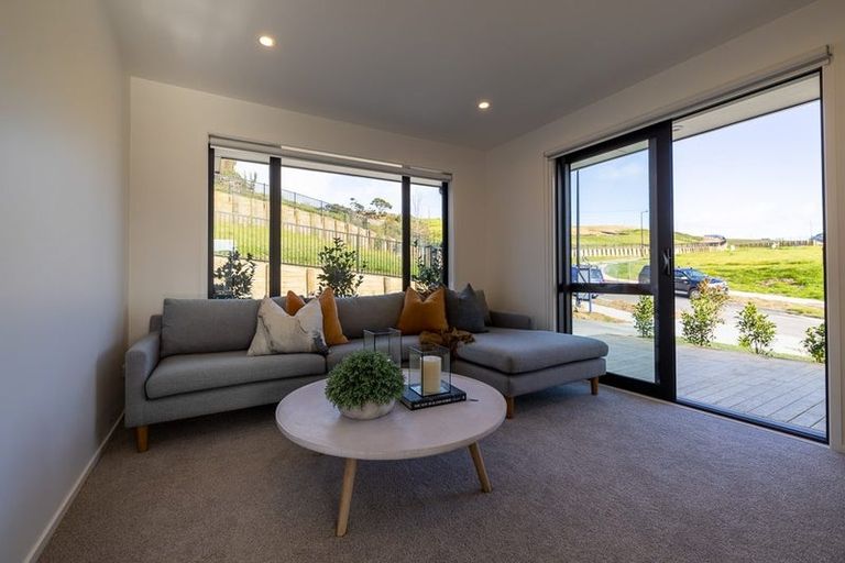 Photo of property in 11 Kanono Way, Helensville, 0800