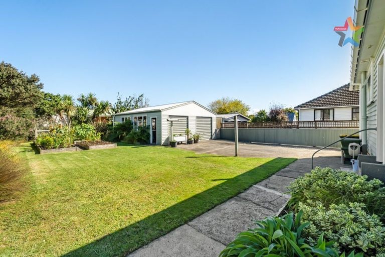 Photo of property in 126 Kowhai Street, Naenae, Lower Hutt, 5011