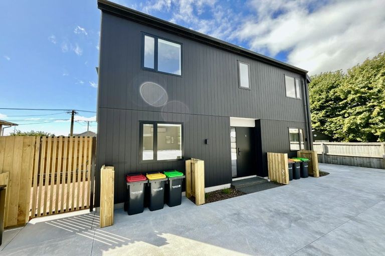 Photo of property in 4/107 Smith Street, Woolston, 8062