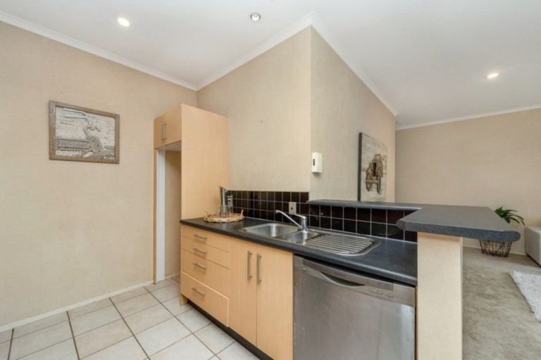 Photo of property in 12b Kelvin Place, Hamilton East, Hamilton, 3216