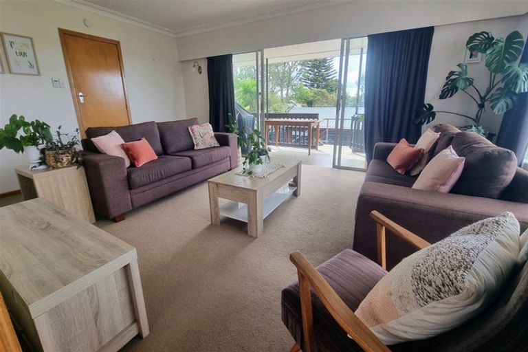 Photo of property in 21 Helvetia Road, Pukekohe, 2120