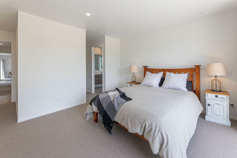 Photo of property in 32 Cridges Road, Darfield, 7510