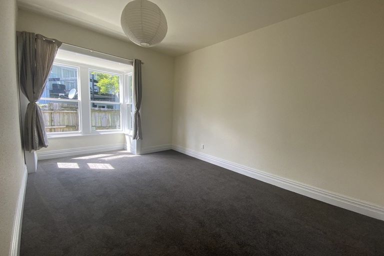Photo of property in 134 Holly Road, St Albans, Christchurch, 8014