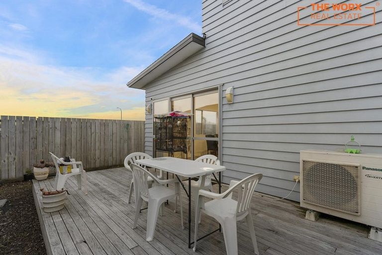 Photo of property in 11 Regis Park Drive, Pukekohe, 2120