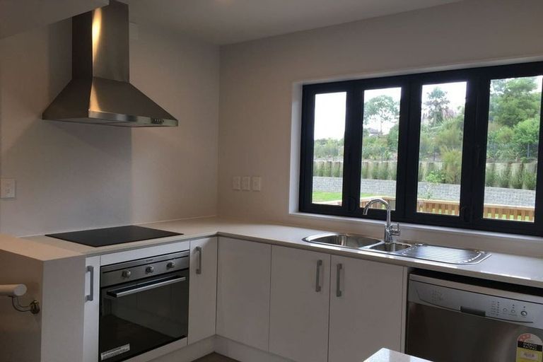 Photo of property in 5 Kanona Way, Albany Heights, Auckland, 0632