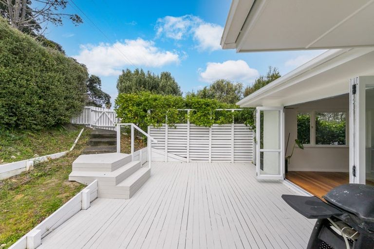 Photo of property in 10 Zealandia Road, Manly, Whangaparaoa, 0930