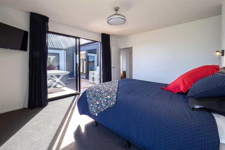 Photo of property in 9 Penbury Close, Huntingdon, Ashburton, 7774