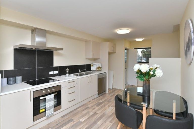 Photo of property in 8/257 Armagh Street, Christchurch Central, Christchurch, 8011
