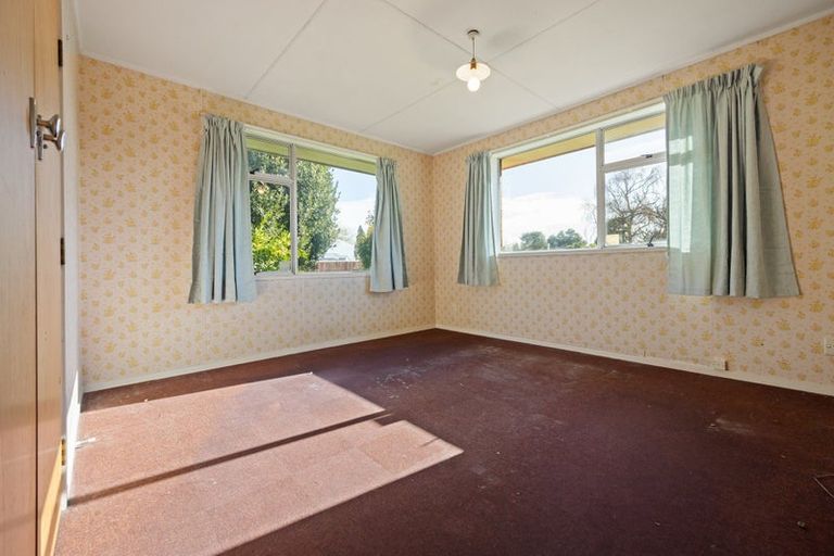 Photo of property in 53 Oakfield Crescent, Pukete, Hamilton, 3200