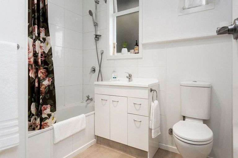 Photo of property in 13 Nevis Crescent, Tokoroa, 3420