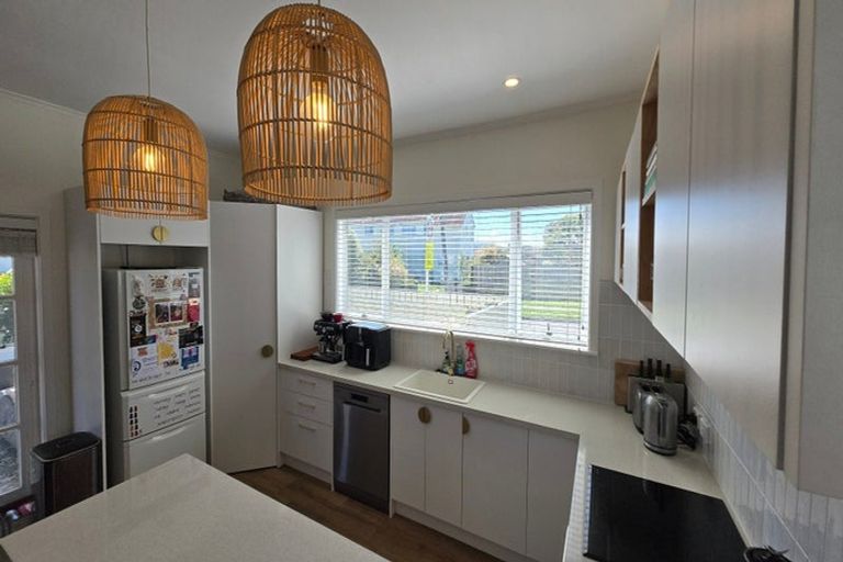 Photo of property in 64 Athlone Crescent, Avalon, Lower Hutt, 5011