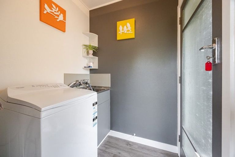 Photo of property in 2/306 Southland Road, Hastings, 4122