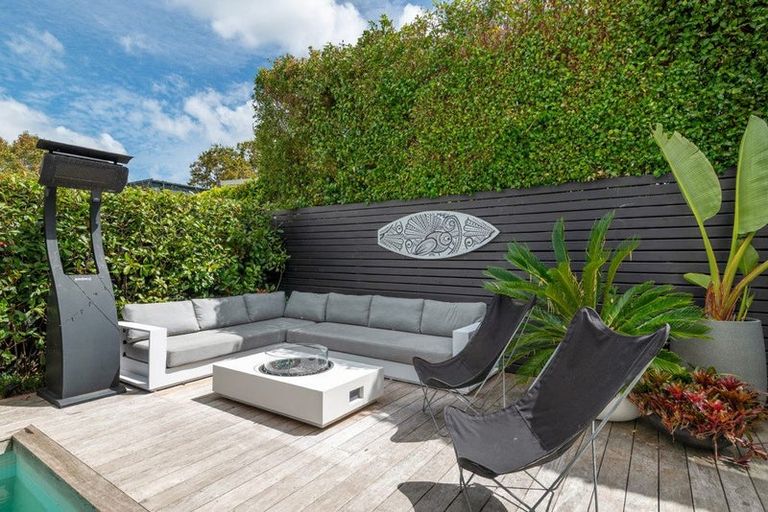 Photo of property in 15 Waitemata Road, Hauraki, Auckland, 0622
