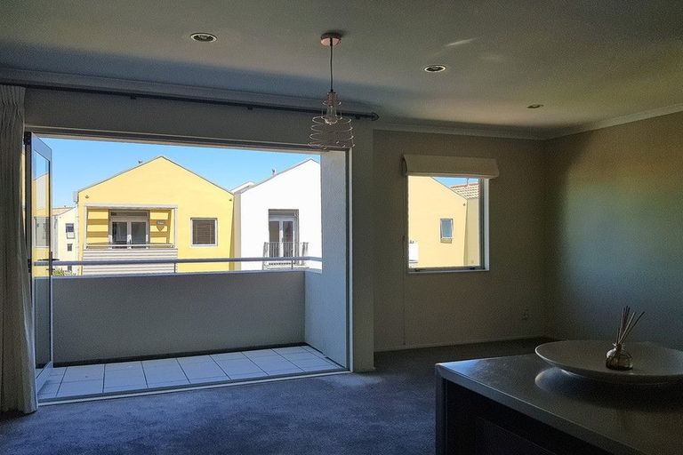 Photo of property in Marrakech Cafe, 76/305 Evans Bay Parade, Hataitai, Wellington, 6021