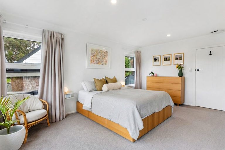 Photo of property in 1/16 Lyttelton Avenue, Forrest Hill, Auckland, 0620