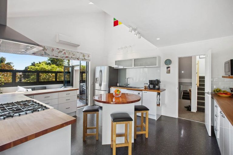 Photo of property in 2/58 Drake Street, Howick, Auckland, 2014
