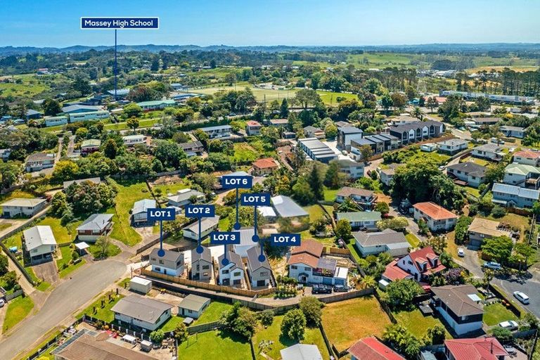 Photo of property in 11 Glenfinn Place, Massey, Auckland, 0614