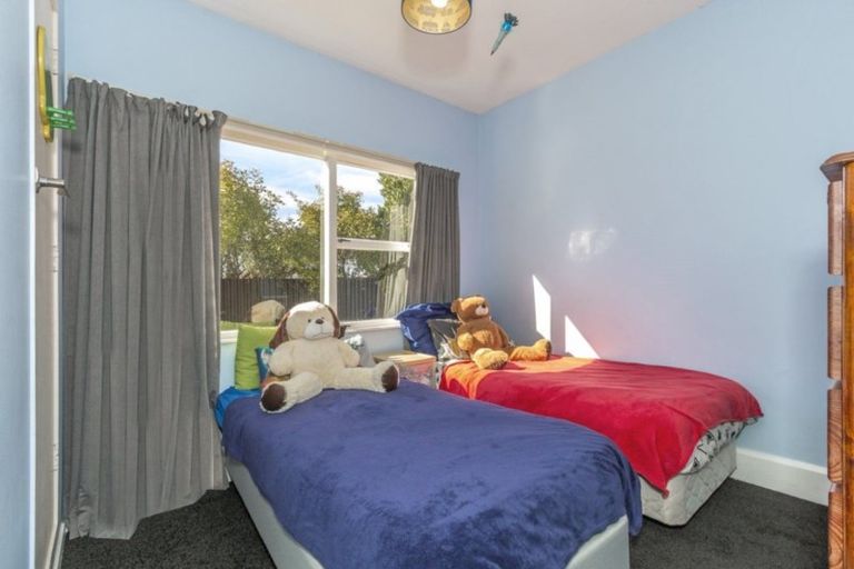 Photo of property in 72 Wyon Street, Linwood, Christchurch, 8062