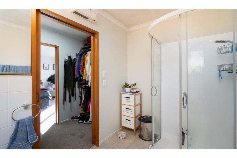 Photo of property in 161 Cashmere Road, Hoon Hay, Christchurch, 8025